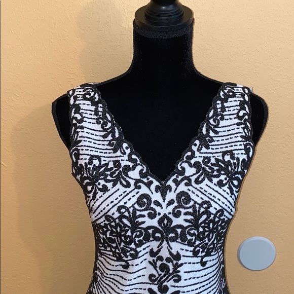 Caché Top - Picture 2 of 4